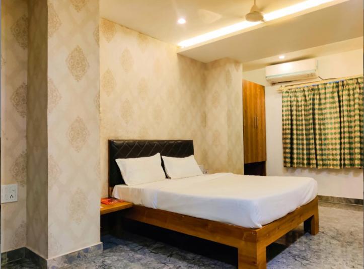The Shah Imperial Hotel Gwalior Exterior foto